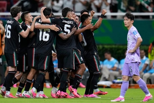 Mexico hạ Hàn Quốc 1-0: Tấm vé knock-out sớm tại chảo lửa Guadalajara