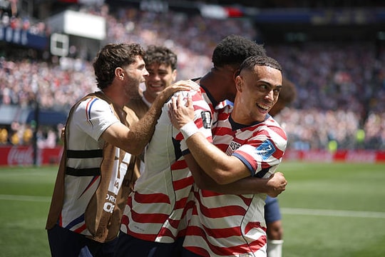 Mỹ 2-0 Australia: Pochettino giải mã bài toán thiếu Pulisic, giành vé sớm vào vòng knock-out World Cup