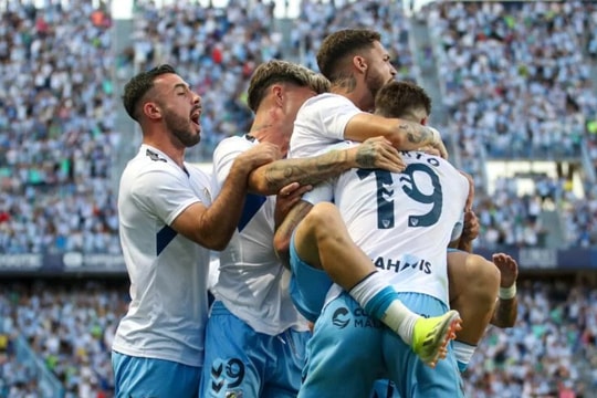 Malaga đánh bại Almeria 2-1: Cuộc trở lại La Liga đầy cảm xúc sau 8 năm chờ đợi