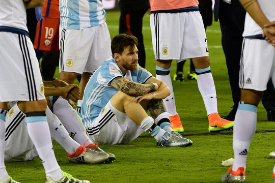 Lionel Messi và hành trình 10 năm: Từ giọt nước mắt New Jersey đến kỷ lục World Cup ở tuổi 40