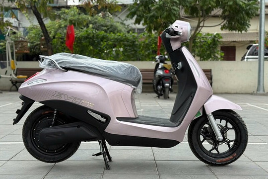 VinFast Evo Grand Lite: Xe máy điện không cần bằng lái ưu đãi giá còn 16,7 triệu đồng