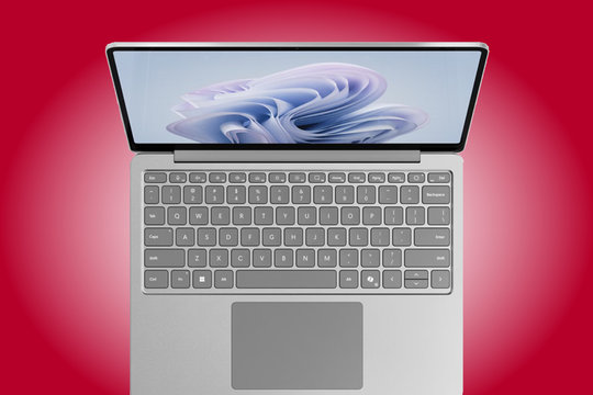 Surface Laptop 13 inch mới: Microsoft hạ giá khởi điểm với cấu hình 8GB RAM