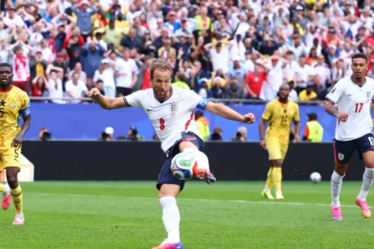 Harry Kane im tiếng, tuyển Anh chia điểm đầy bế tắc trước khối bê tông Ghana