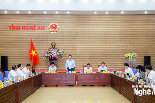 UBND tỉnh cho ý kiến về Phương án tiếp tục xây dựng, hoàn thiện tổ chức bộ máy khối chính quyền