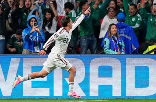 Mexico 3-0 CH Séc: Sức mạnh tuyệt đối của El Tricolor và kỷ lục của Ochoa