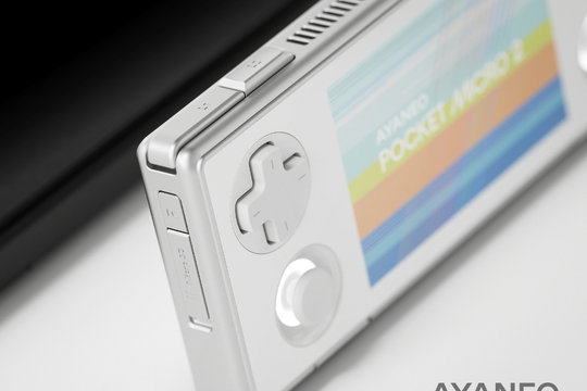 Ayaneo Pocket Micro 2: Máy chơi game cầm tay Android cao cấp với cần điều khiển TMR
