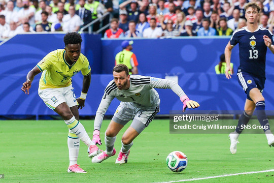 Brazil đè bẹp Scotland 3-0: Vinicius rực sáng đưa Selecao chiếm đỉnh bảng World Cup