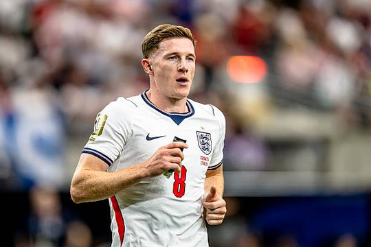 Manchester City phá kỷ lục chuyển nhượng với bom tấn 130 triệu bảng Elliot Anderson
