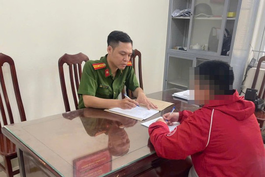 Công an Phường Láng xác minh vụ cô gái bị nhân viên giao hàng hành hung