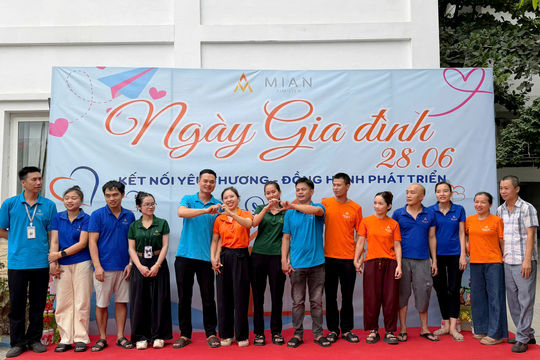 Gia đình công nhân: Hạnh phúc và những trăn trở