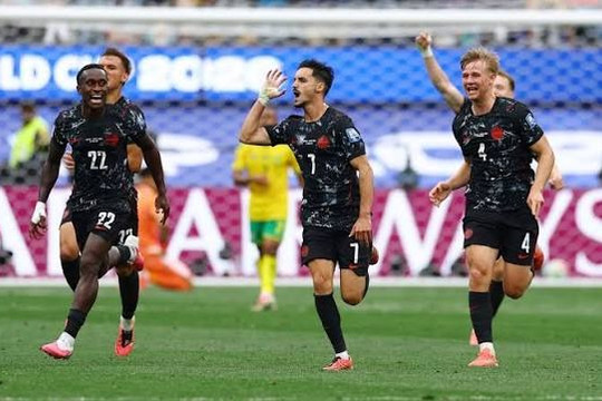 Canada lách qua khe cửa hẹp phút 90+2: Eustaquio tiễn Nam Phi rời World Cup 2026