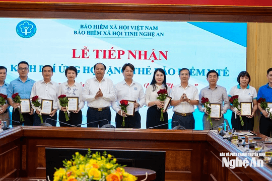 Mở rộng "lưới an sinh" toàn dân...