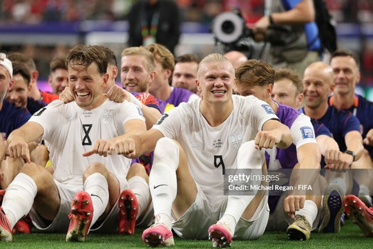 Erling Haaland đưa Na Uy vào vòng 1/8 World Cup: Khi kỷ lục của Ronaldo bị đe dọa