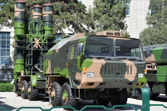 Serbia mua hệ thống HQ-9 và bước tiến diệt hàm của oanh tạc cơ B-2 Mỹ