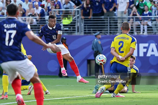 Mbappe phá kỷ lục của Ronaldo de Lima đưa Pháp vào tứ kết World Cup 2026