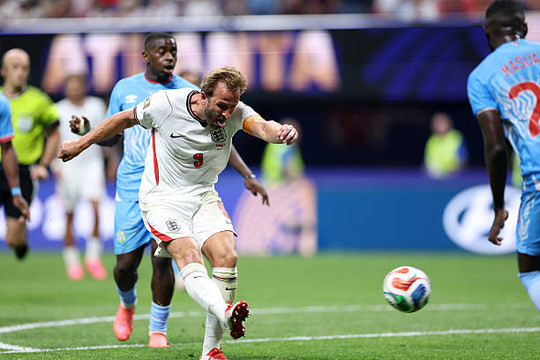 Harry Kane lập cú đúp giúp ĐT Anh ngược dòng: Dấu ấn Anthony Gordon và nỗi lo Marcus Rashford
