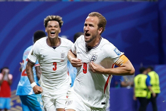 Harry Kane lập cú đúp kịch tính, đưa tuyển Anh vào tứ kết World Cup 2026