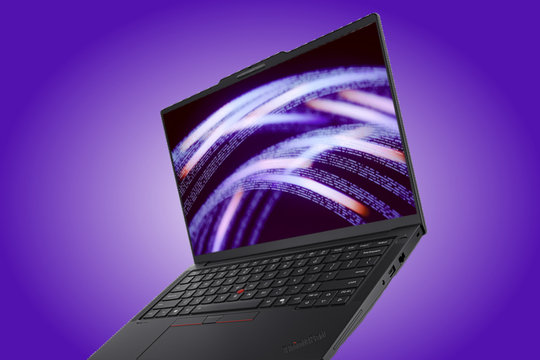 Lenovo ThinkPad P14s Gen 7: Sức mạnh AMD Ryzen AI trong thiết kế siêu nhẹ 1,29kg