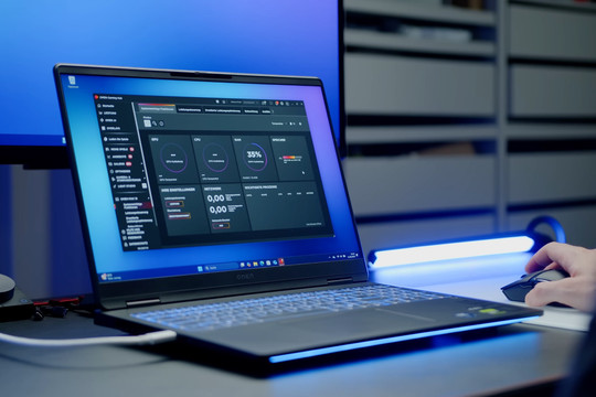 HP Omen Max 16 trang bị RTX 5080 giảm giá 35%: Lựa chọn cấu hình mạnh giá hời