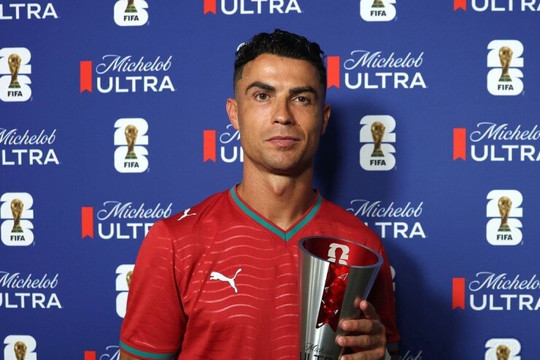 Bồ Đào Nha 2-1 Croatia: Ronaldo lập kỷ lục lịch sử và giọt nước mắt cho Diogo Jota