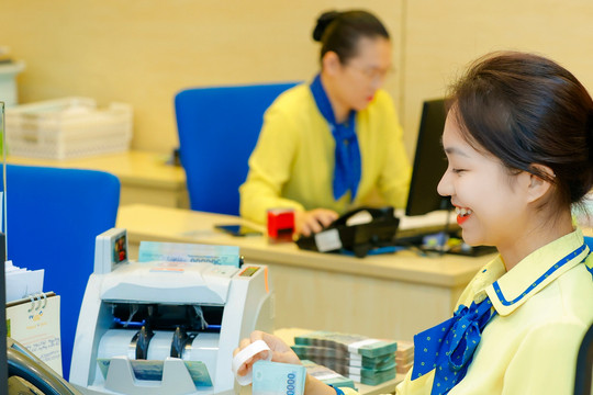 Lãi suất ngân hàng ngày 3/7/2026: Thực tế vượt ngưỡng 9,2%/năm