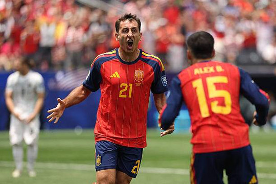 Tây Ban Nha đè bẹp Áo 3-0: Cơn lốc cánh trái đưa La Roja vào tứ kết World Cup
