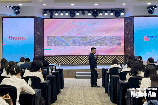 Hơn 500 khách mời tham gia sự kiện hướng dẫn mua nhà ở xã hội do Entiz Group tổ chức