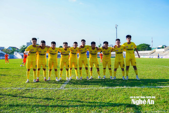 U13 Sông Lam Nghệ An thắng đậm HAGL, sớm giành vé vào tứ kết