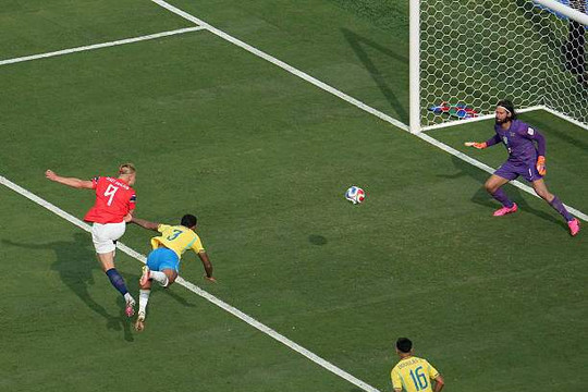 Haaland lập cú đúp tiễn Brazil rời World Cup: Sự bất lực của Gabriel và lời khẳng định vị thế