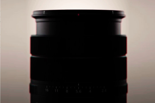 Sony RX10 V chính thức lộ diện: Ống kính zoom 26x cùng loạt nâng cấp thiết kế bất ngờ