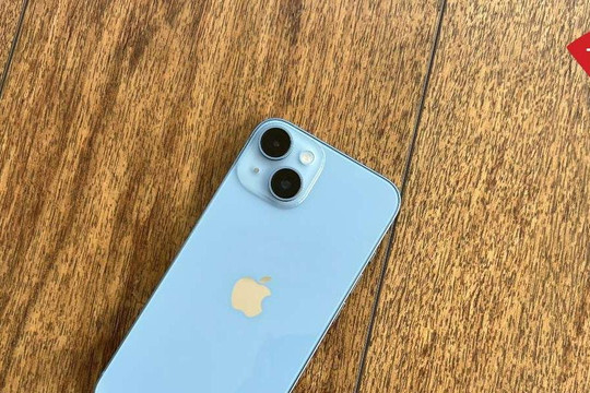 iPhone 14 chính thức rời kệ tại Việt Nam: Khép lại kỷ nguyên cổng Lightning