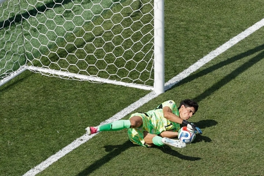 Pháp hạ Morocco 2-0: Đẳng cấp Les Bleus và màn đấu trí lịch sử của Yassine Bounou