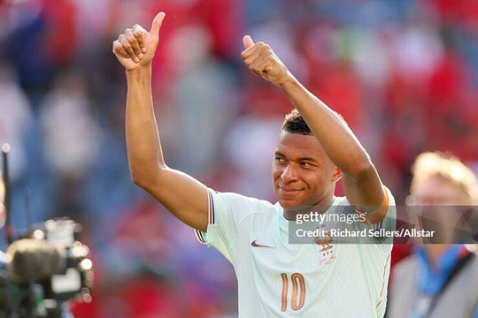 Mbappe rực sáng đưa Pháp vào bán kết World Cup 2026: Kỷ lục vô tiền khoáng hậu sánh ngang Messi