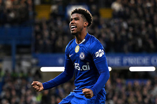 MU hoàn tất chiêu mộ Andrey Santos, Barcelona nổ bom tấn Karim Adeyemi giá 31 triệu euro