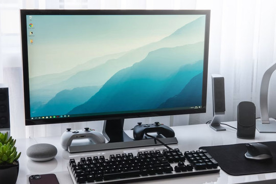 Thị trường PC toàn cầu sụt giảm lần đầu sau 9 quý tăng trưởng liên tiếp