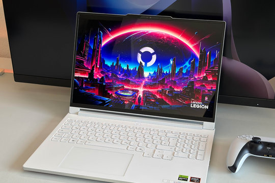Lenovo Legion 7a nâng cấp RTX 5070 12GB: Lời giải cho bài toán hiệu năng laptop gaming