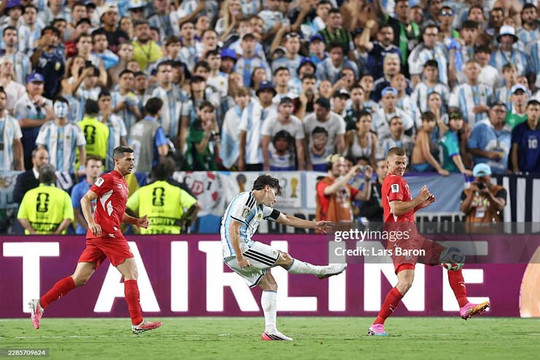 Argentina hạ Thụy Sĩ 3-1: Khoảnh khắc thiên tài của Alvarez đưa Albiceleste vào bán kết