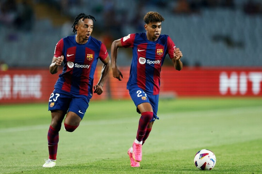 Barcelona thiết lập kỷ lục 5 kỳ World Cup liên tiếp có cầu thủ dự trận chung kết