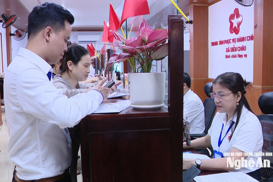 Bộ Nội vụ trả lời về trường hợp công chức được cộng thời gian hưởng phụ cấp lâu năm