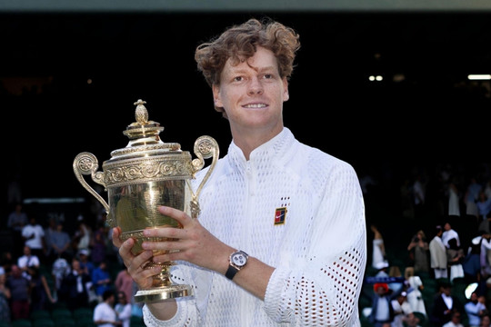 Jannik Sinner bảo vệ ngôi vương Wimbledon 2026: Bản lĩnh của một 'Djokovic mới'