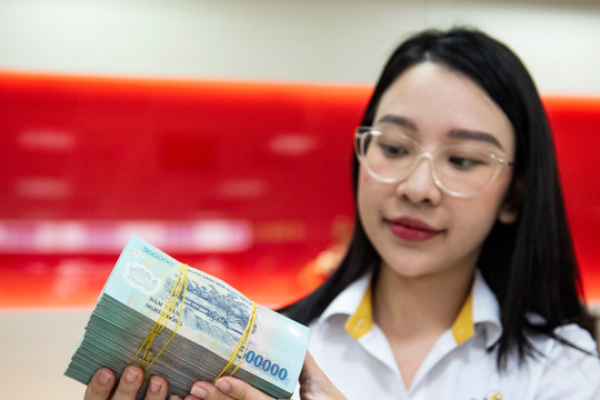 Lãi suất ngân hàng ngày 14/7/2026: Kỳ hạn 36 tháng cao nhất đạt 7,3% mỗi năm