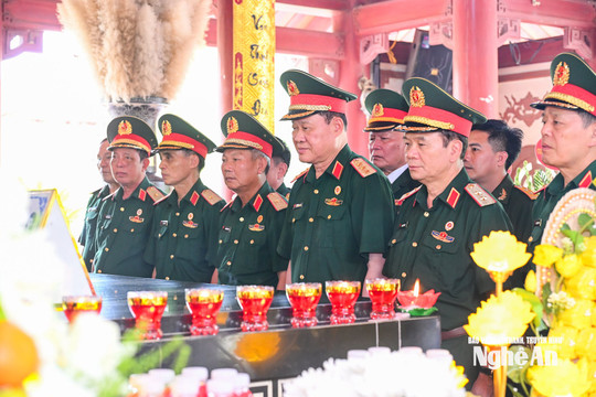 Trung ương Hội Cựu chiến binh Việt Nam tri ân các Anh hùng liệt sĩ