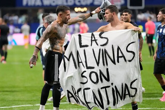 Argentina vào chung kết World Cup 2026: Rắc rối bủa vây sau màn ăn mừng tranh cãi