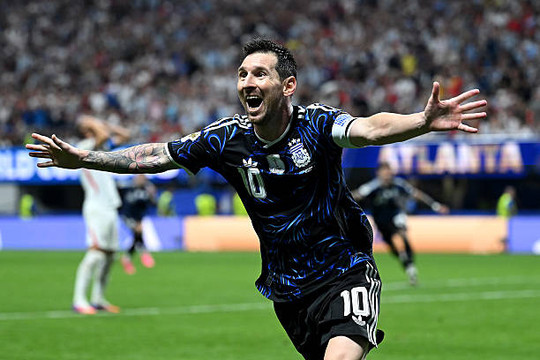 Messi rực sáng, Argentina ngược dòng hạ Anh 2-1 để vào chung kết World Cup 2026