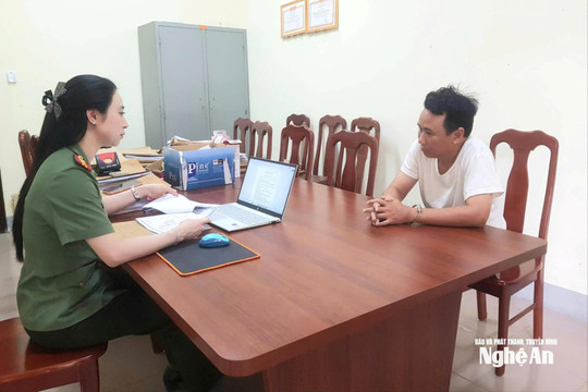 Khởi tố chủ tiệm photocopy làm giả con dấu, tài liệu của cơ quan, tổ chức