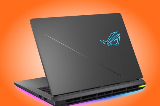Asus trình làng ROG Strix G16 2026: Chip Core Ultra 9 290HX Plus và màn hình 300Hz