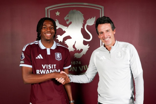 Aston Villa phá kỷ lục chuyển nhượng chiêu mộ Johan Manzambi từ Freiburg