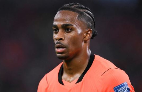 Manchester United và thương vụ Crysencio Summerville: Tại sao 30 triệu bảng là món hời không thể bỏ qua?