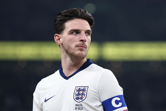 Declan Rice rực sáng với băng thủ quân: Lời khẳng định vị thế thủ lĩnh mới của ĐT Anh