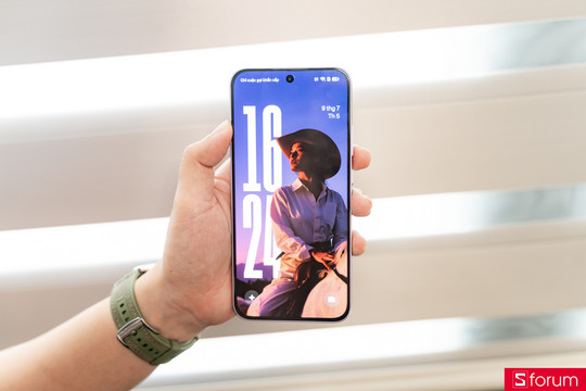 Đánh giá OPPO Reno16 Series: Sự kết hợp giữa pin 7,000mAh và công nghệ nhiếp ảnh AI thời thượng